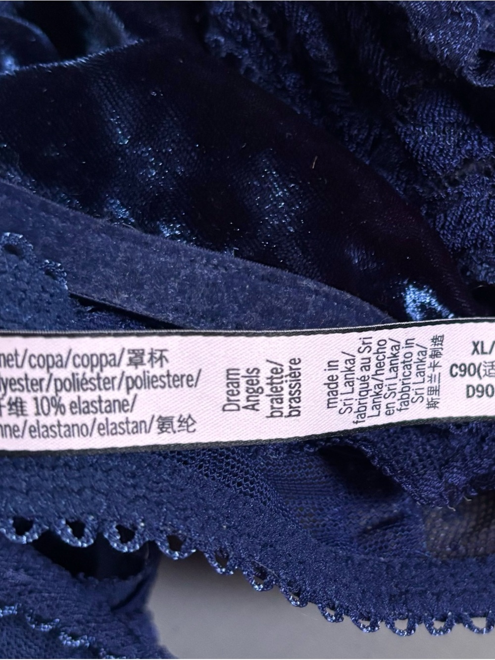 VICTORIA’S SECRET Dream Angels Crushed Velvet Plunge Lace Bralette - Picture 10 of 12